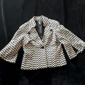 6.99 shipping! Nine West Blazer size 8